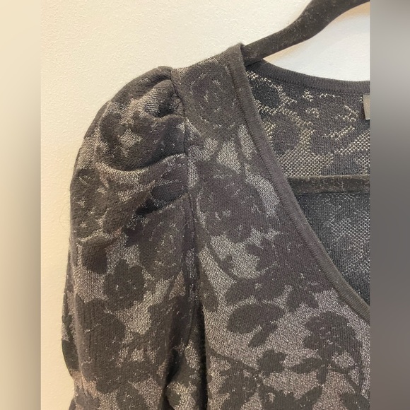 Express - Floral Puff Sleeve Blouse - Picture 3 of 7